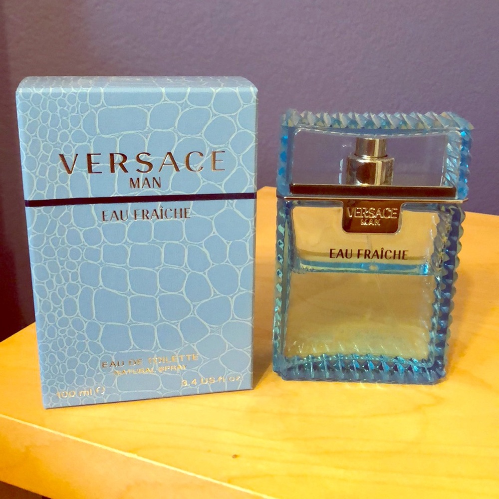 Versace man Eau Fraîche cologne